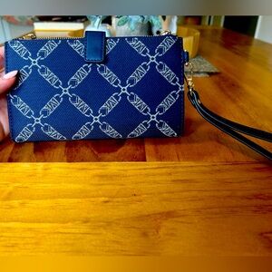 Michael Kors wristlet wallet